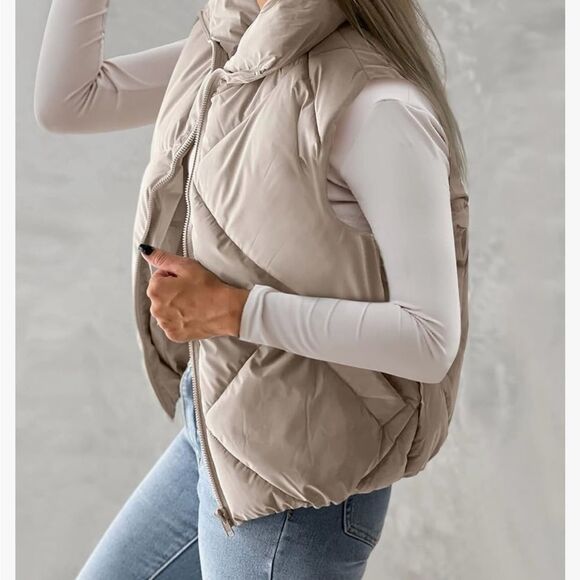 NWOT Newffr quilted puffer vest size Small - Picture 2 of 7